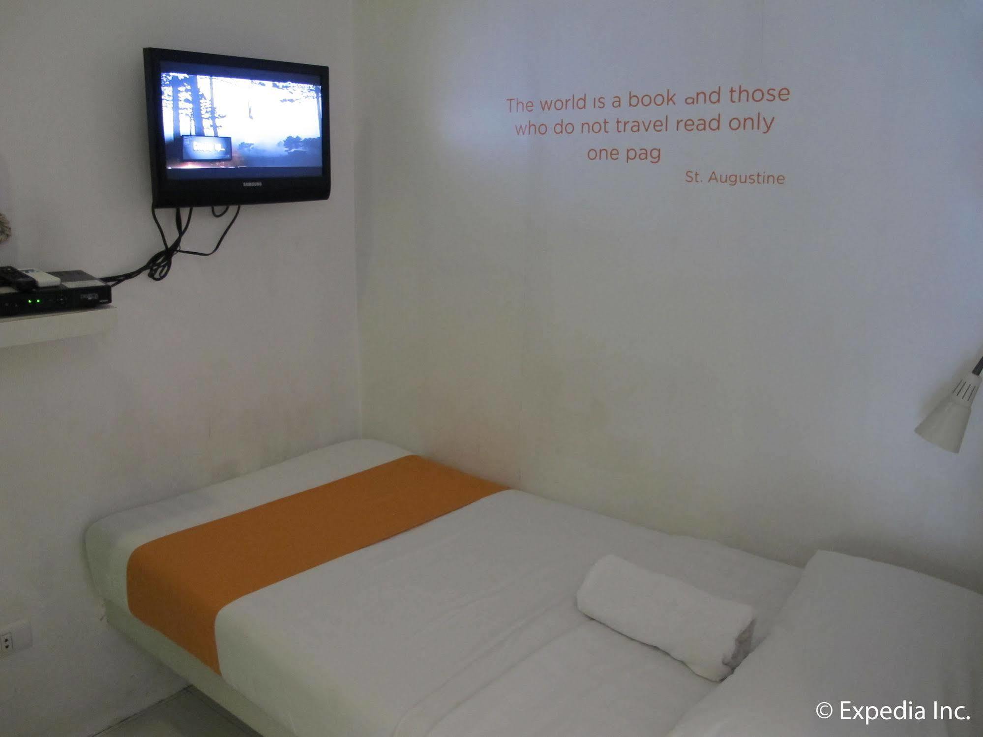 Islands Stay Hotels - Uptown Cebú Exterior foto